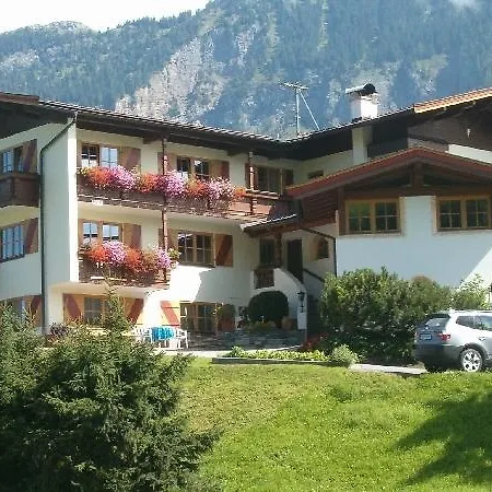 Vendégház Gaestehaus Trude Waltl 3*