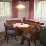 بيت ضيافة Gaestehaus Trude Waltl